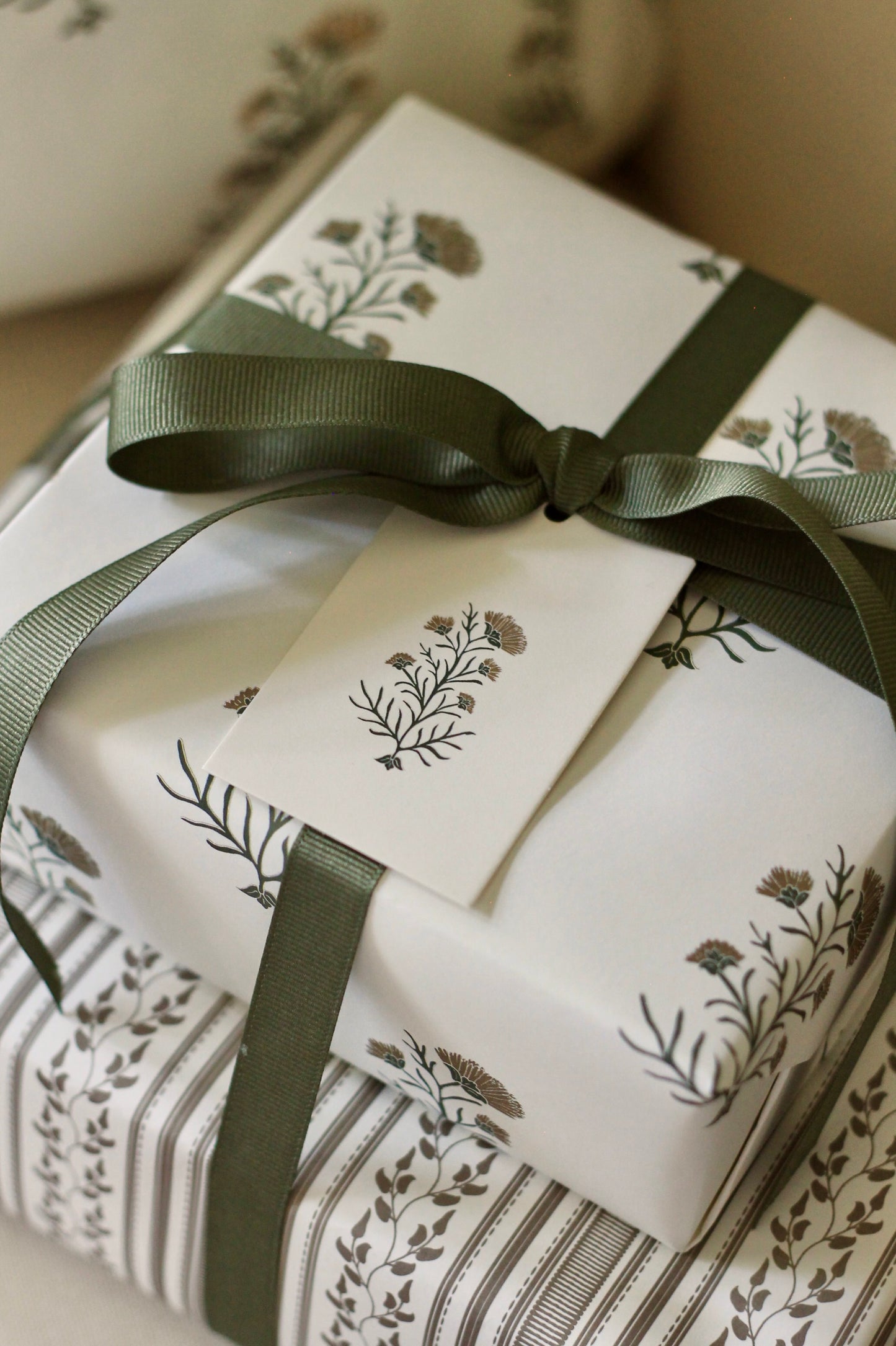 Charlotte Wrapping Paper, Spruce & Gold