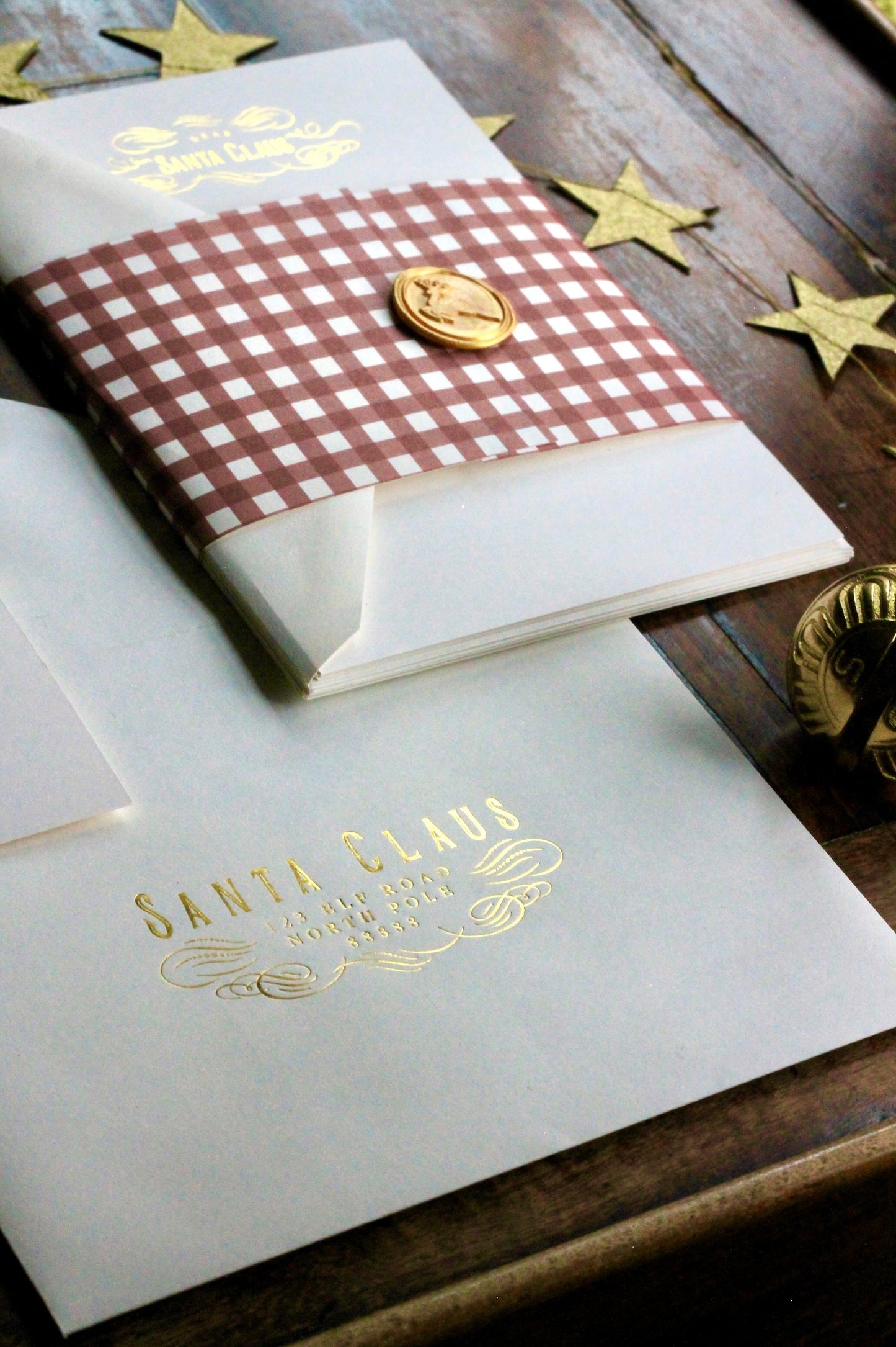 Exclusive "Dear Santa Stationery"
