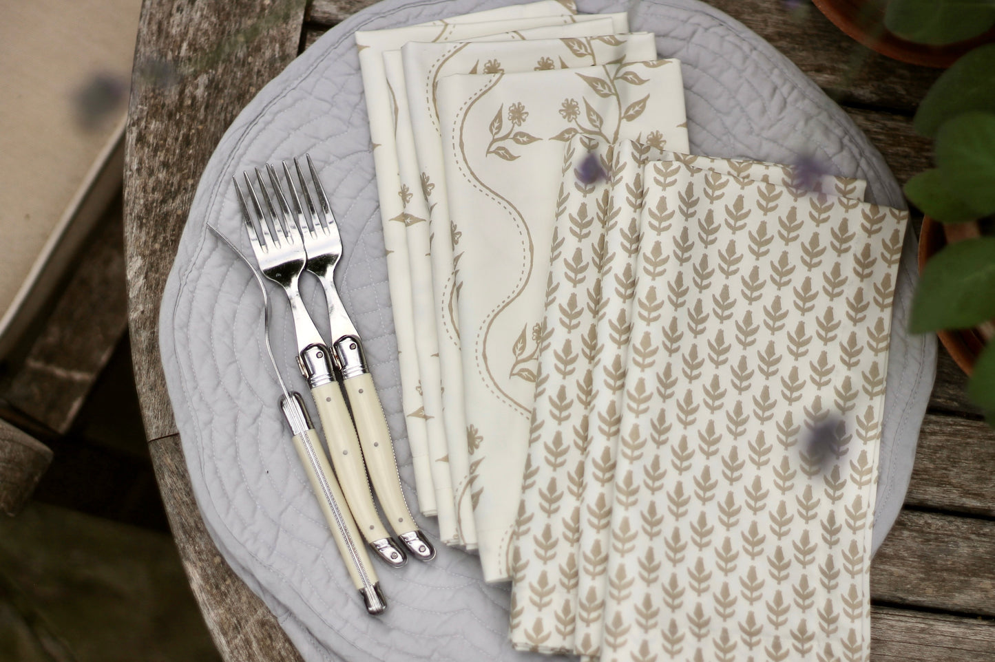 Quilted Placemats | Grey