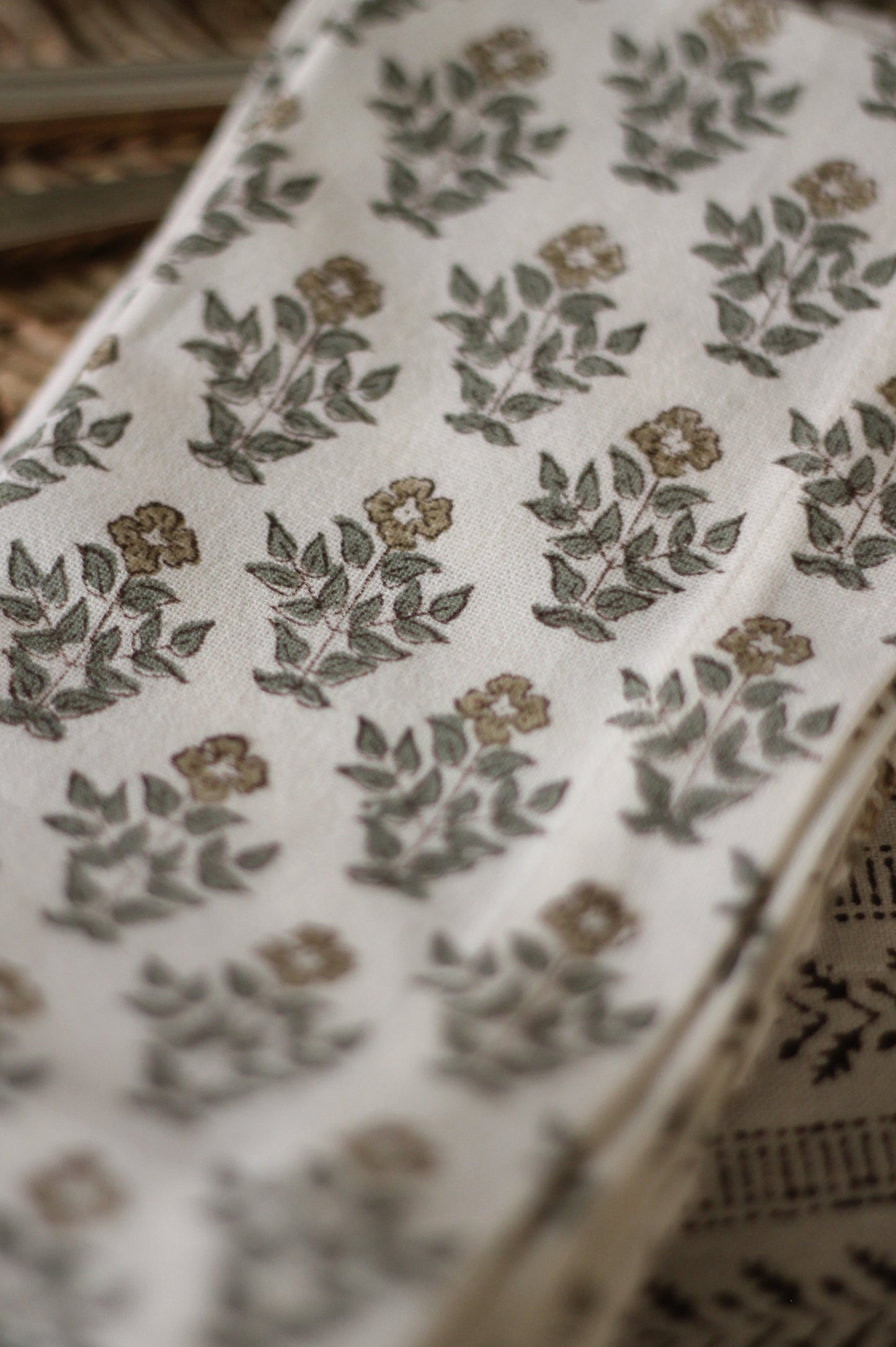 Carie Gold Napkins