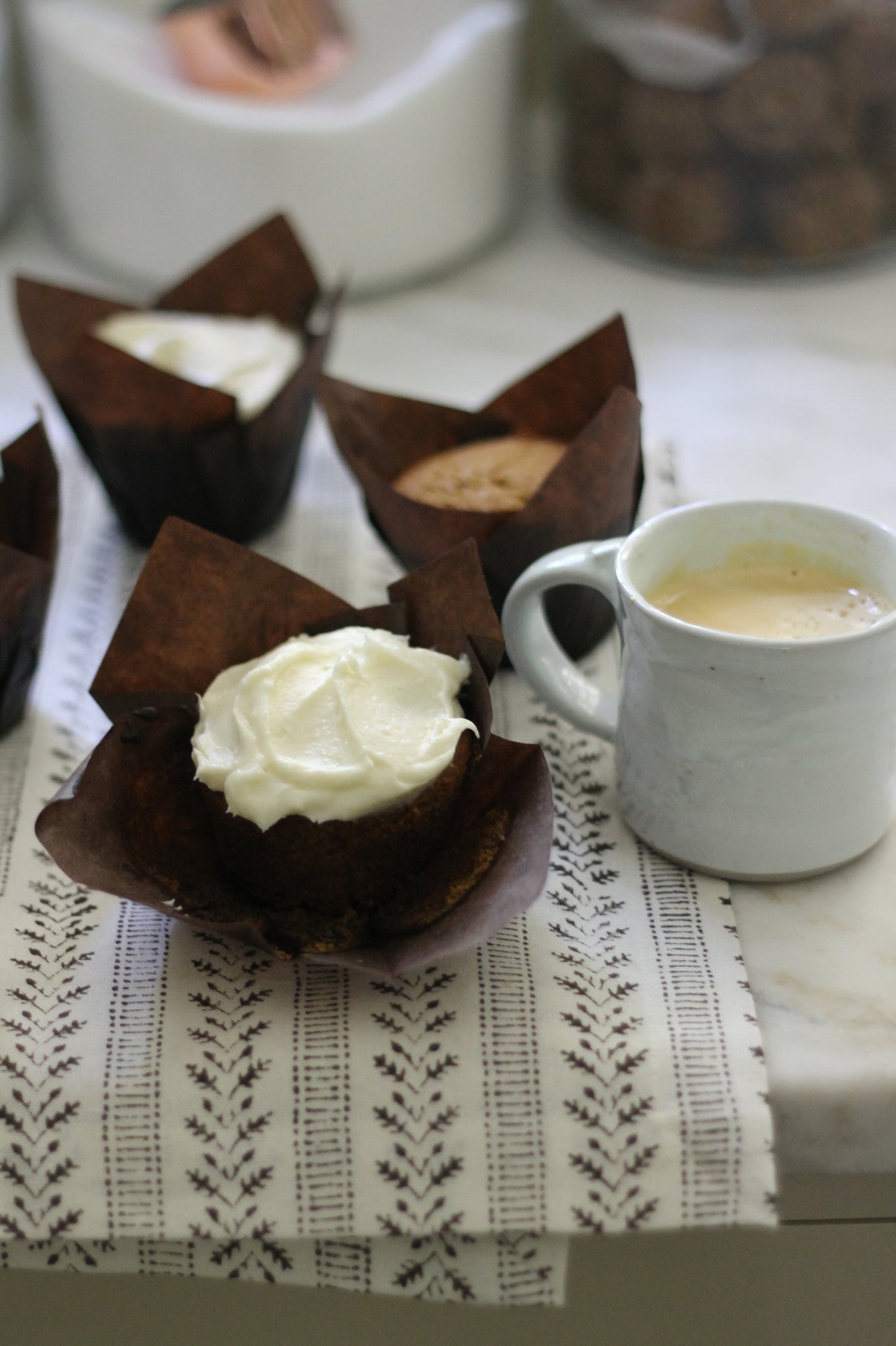 Bakery Folded Cupcake & Muffin Cups, Set of 40