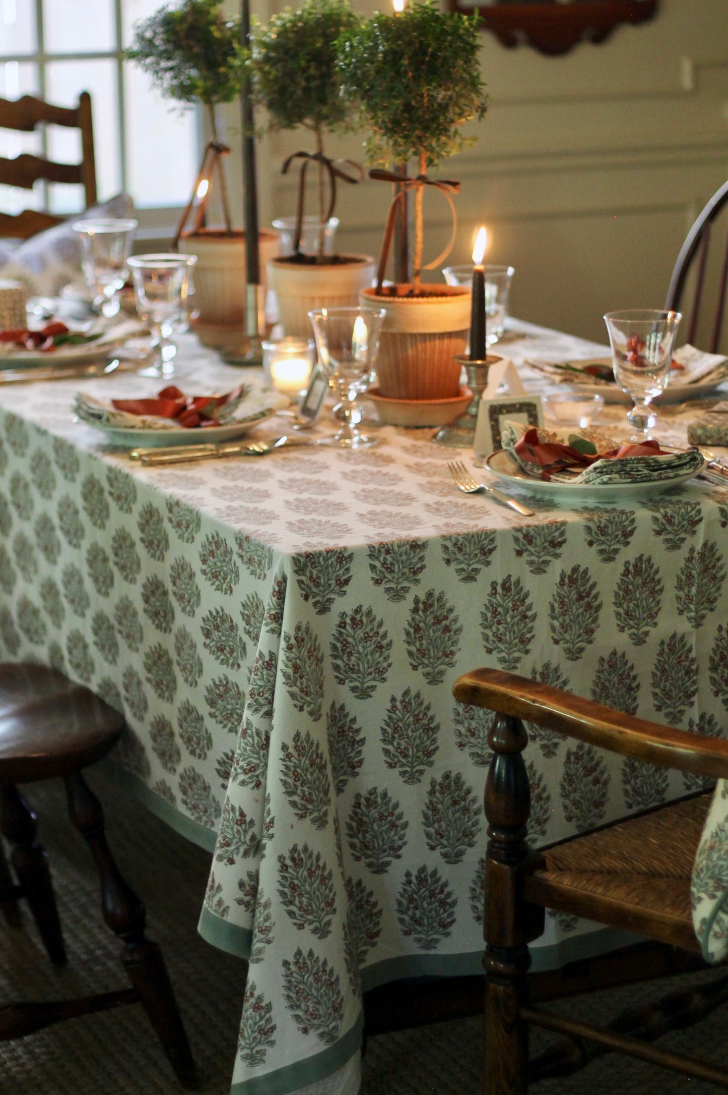 Hydrangea in Red Tablecloths | 2 sizes