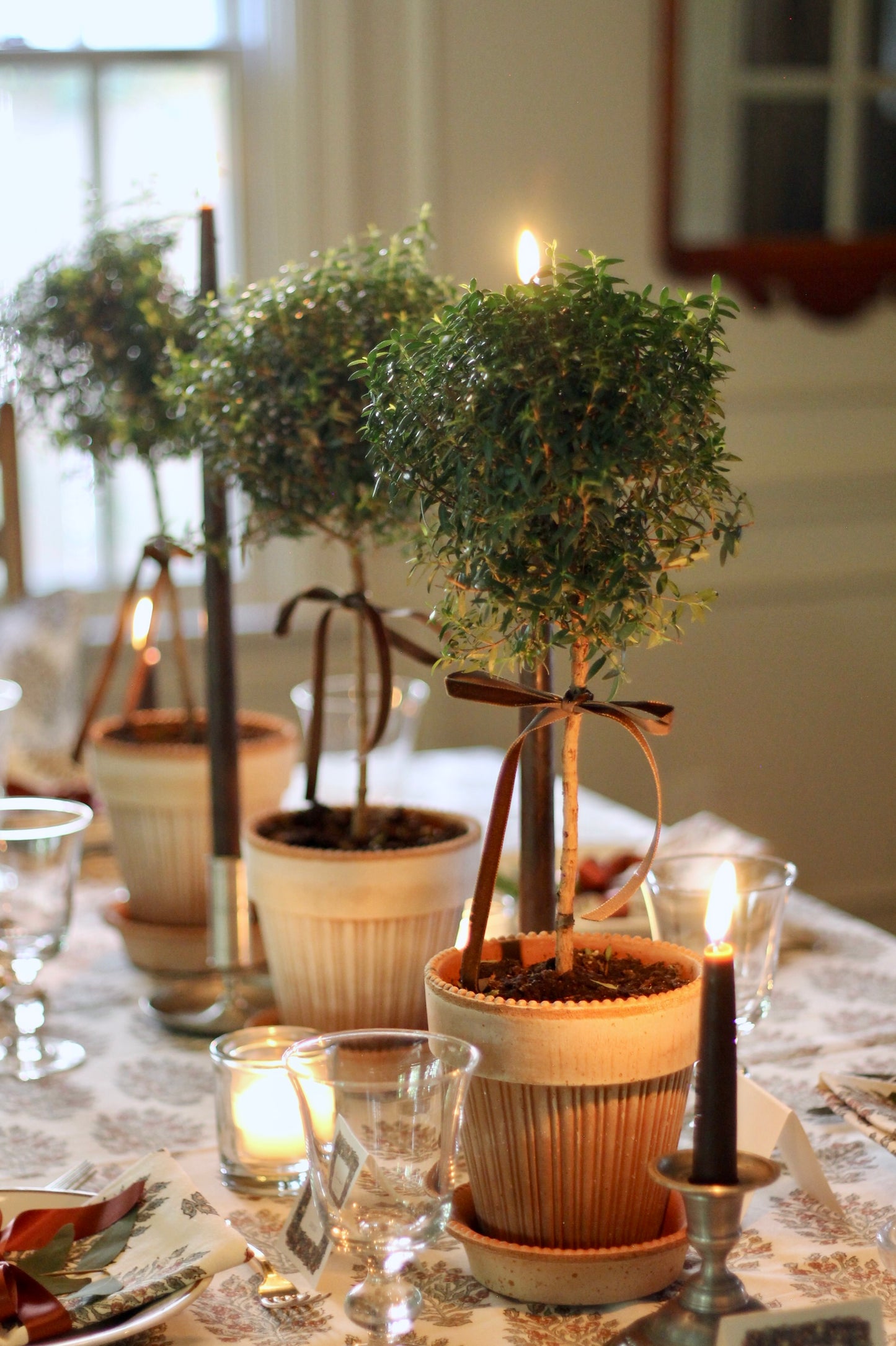 Hydrangea in Red Tablecloths | 2 sizes