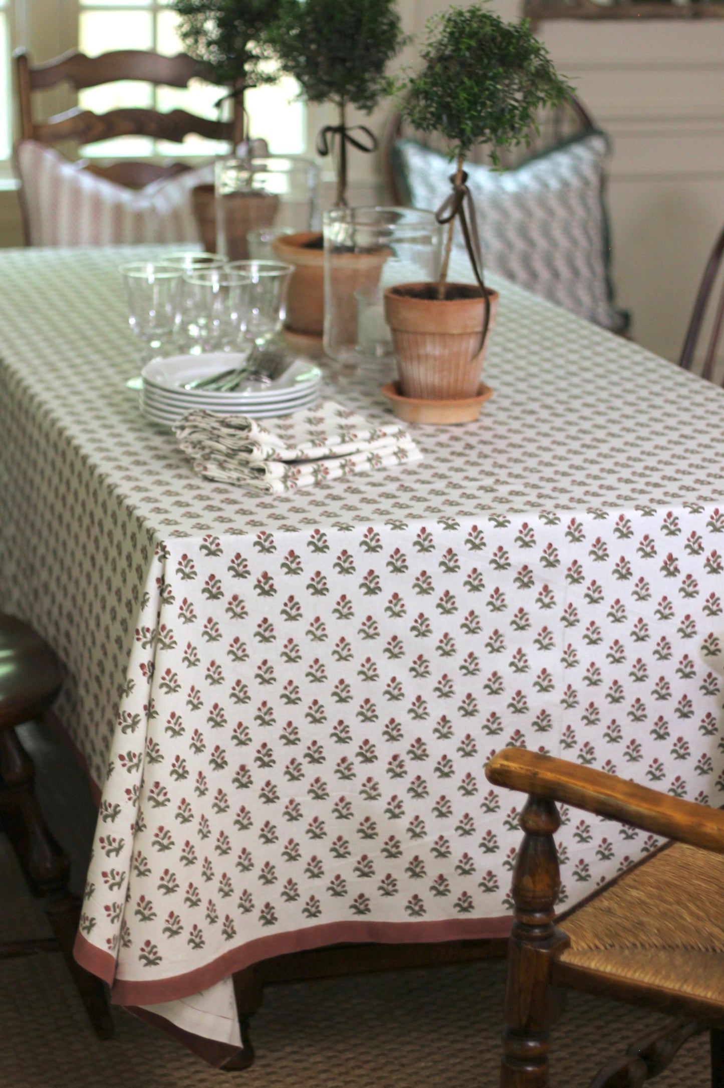 Alison Tablecloths | 2 sizes