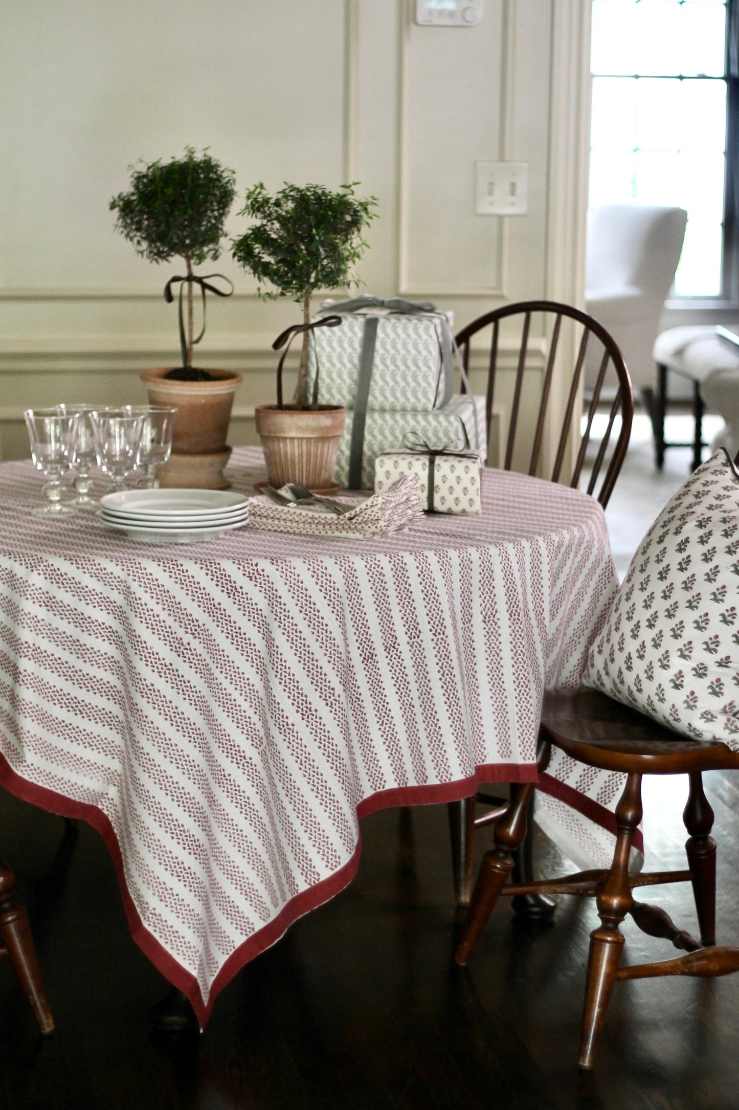 Berry Stripe in Red Tablecloths | 2 sizes
