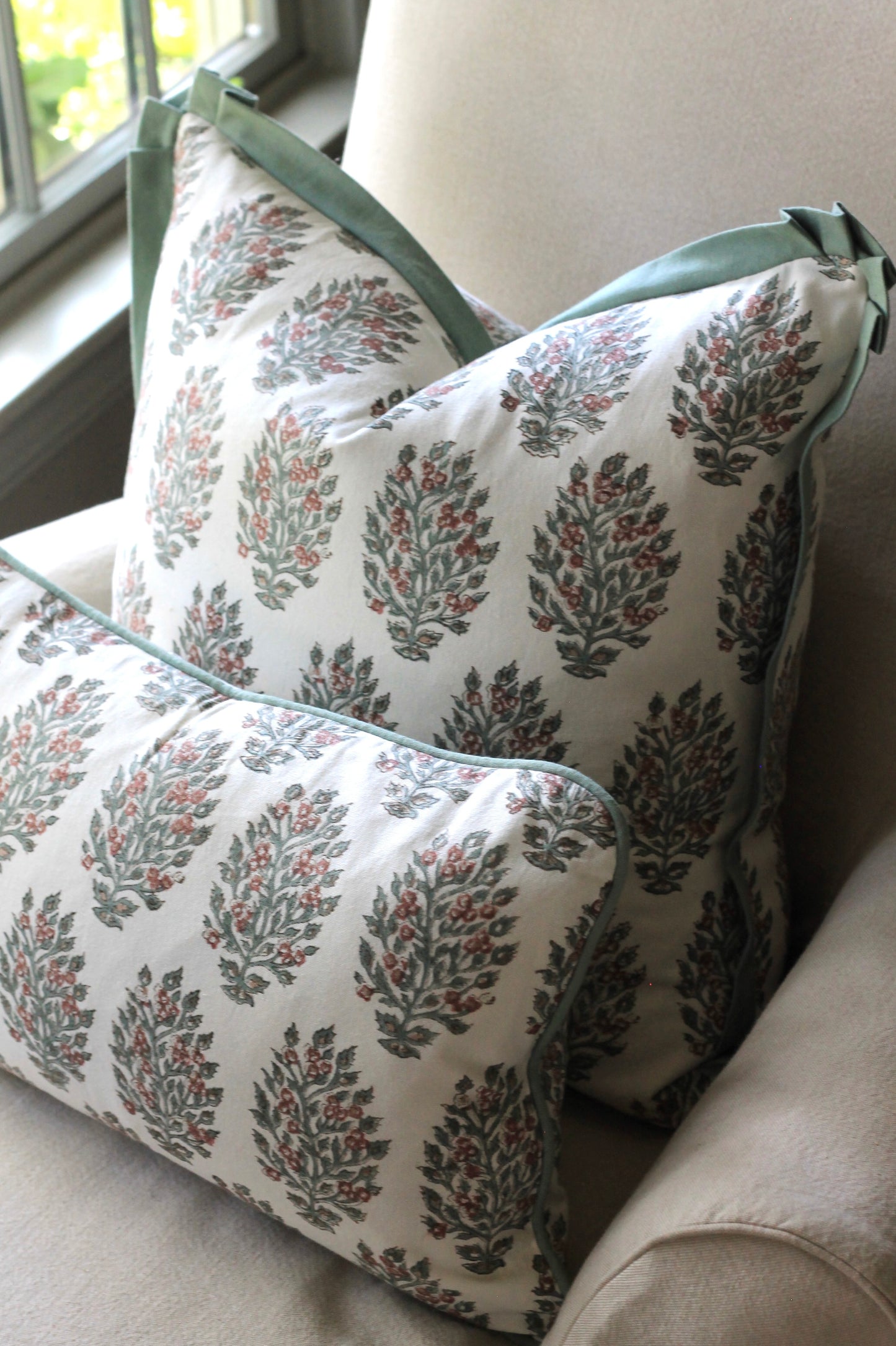 Hydrangea in Red Pillow Covers | Green Trim
