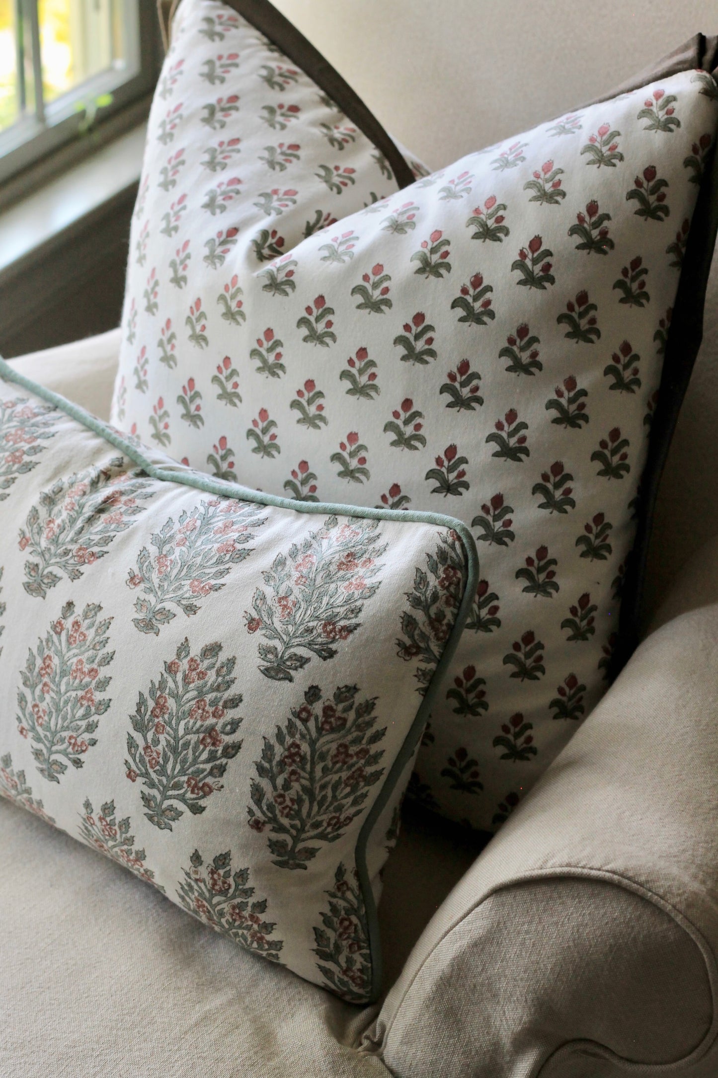 Hydrangea in Red Pillow Covers | Green Trim