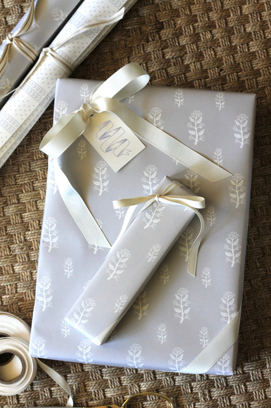 Privet Spring Wrapping Paper in Lilac