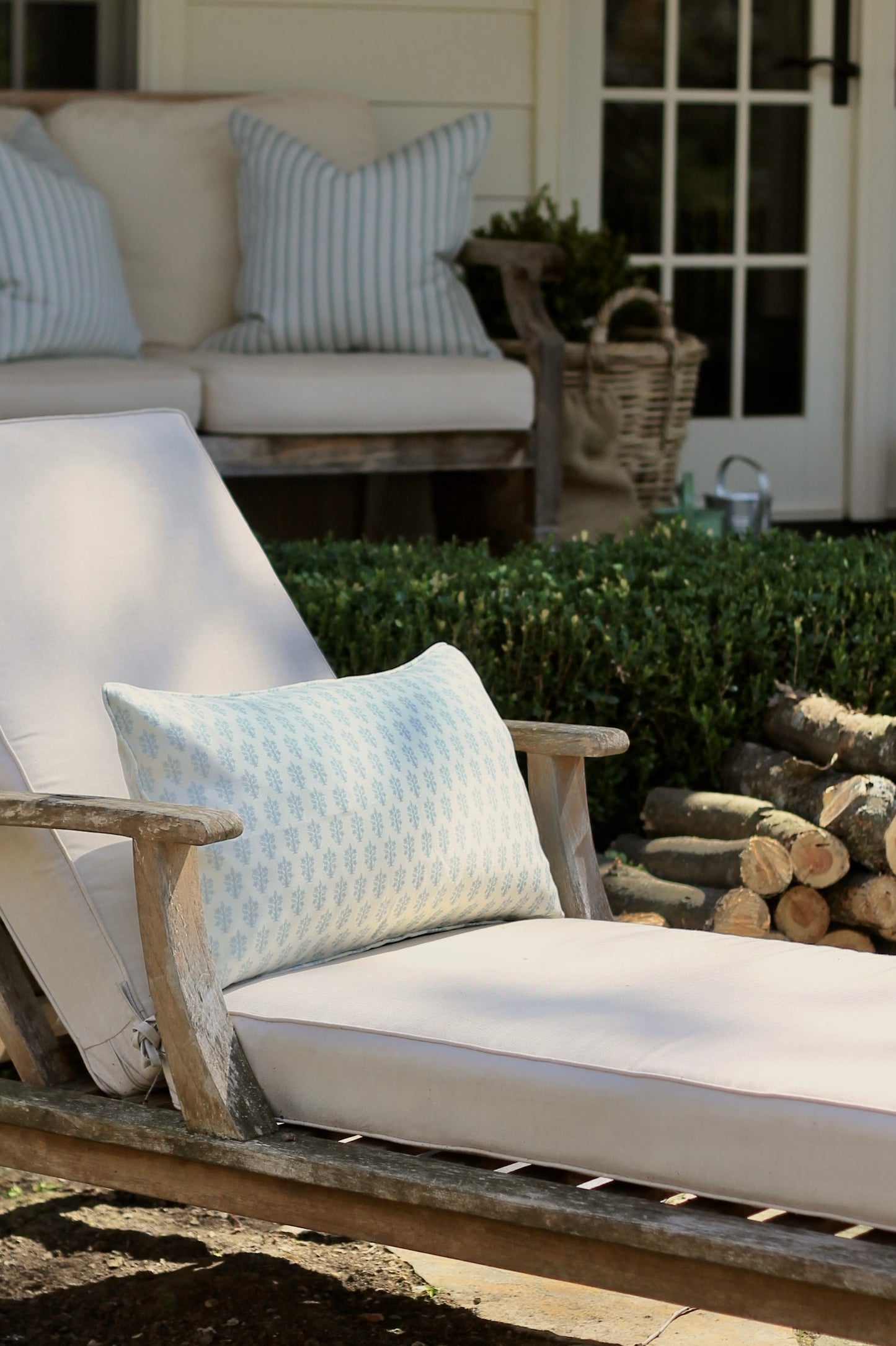 Outdoor Dahlia Pillow Covers in English Blue | 4 Sizes