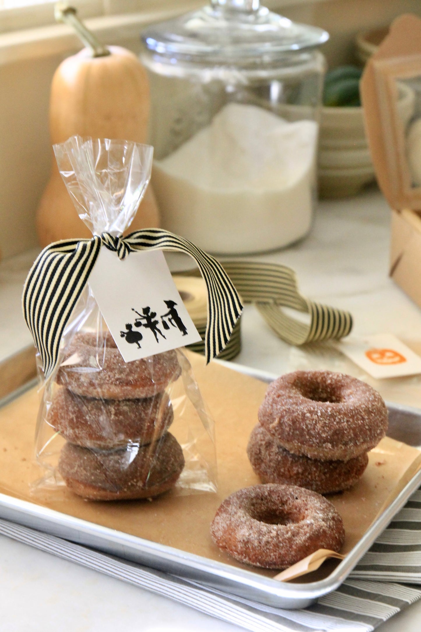 Donut Pan - Baked Donuts
