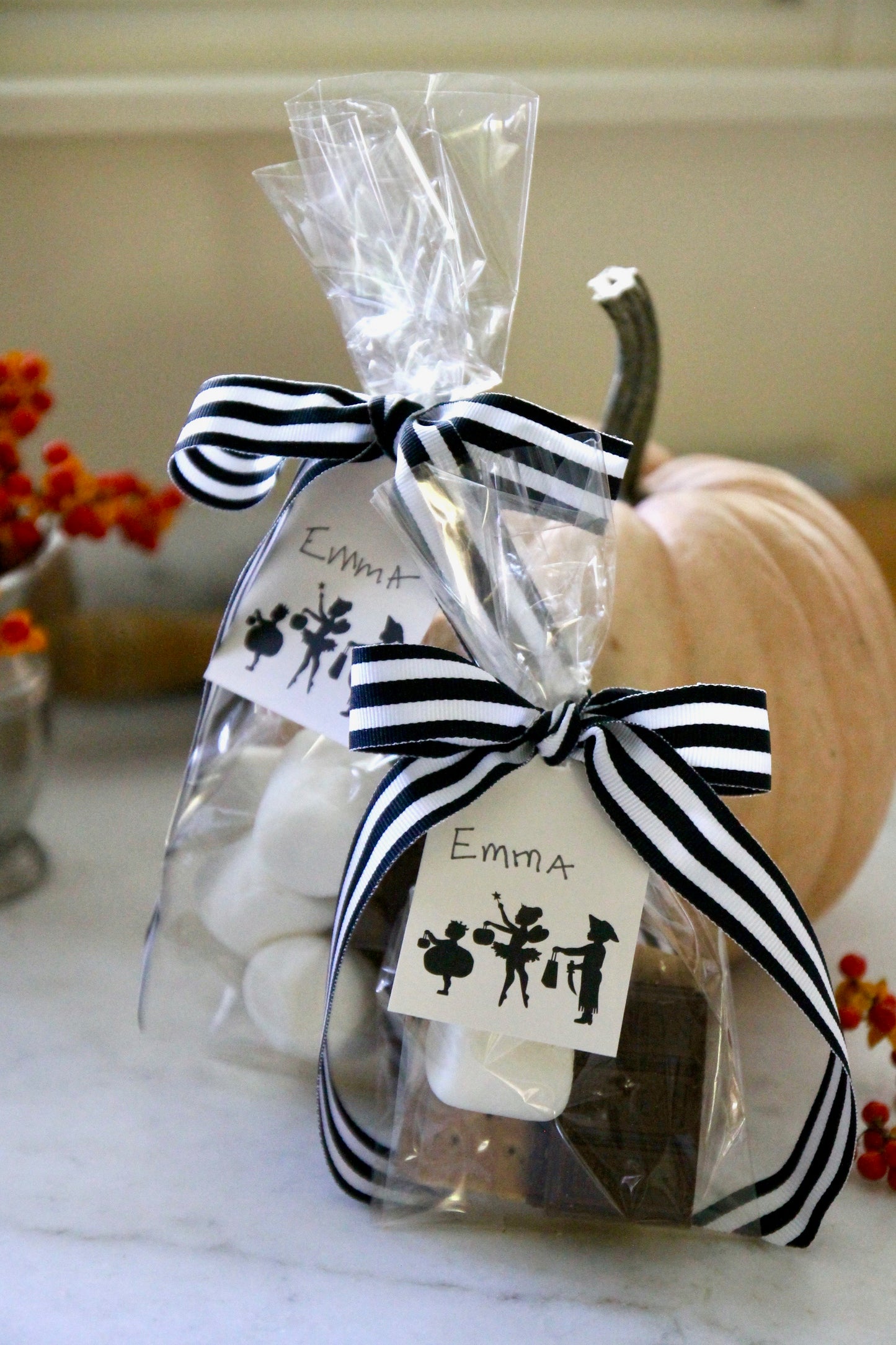 Trick or Treat Silhouette Tags