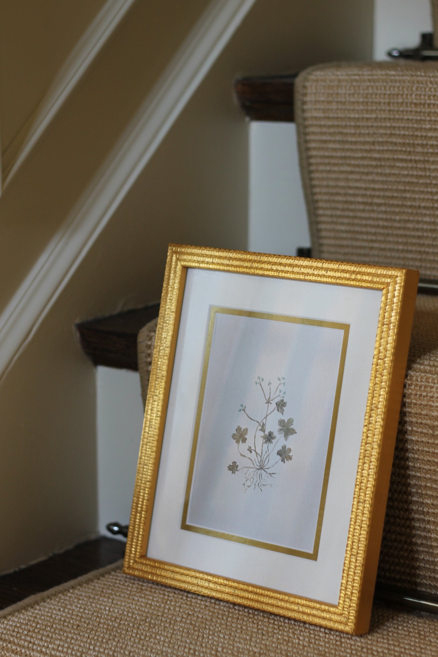 Gold Accent Mat Boards - Off-White Linen with Gold Interior