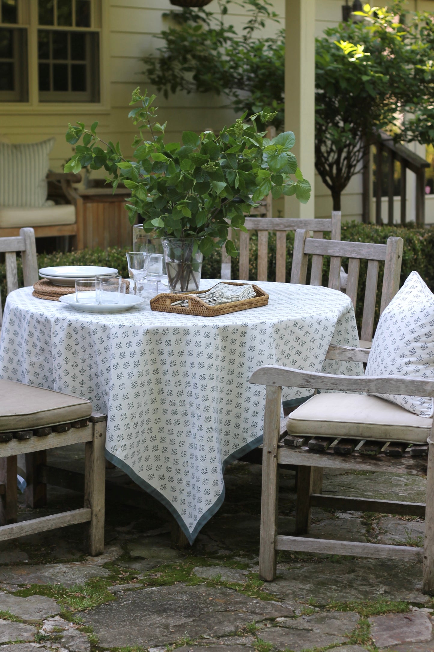 Privet Berry in Slate Napkins