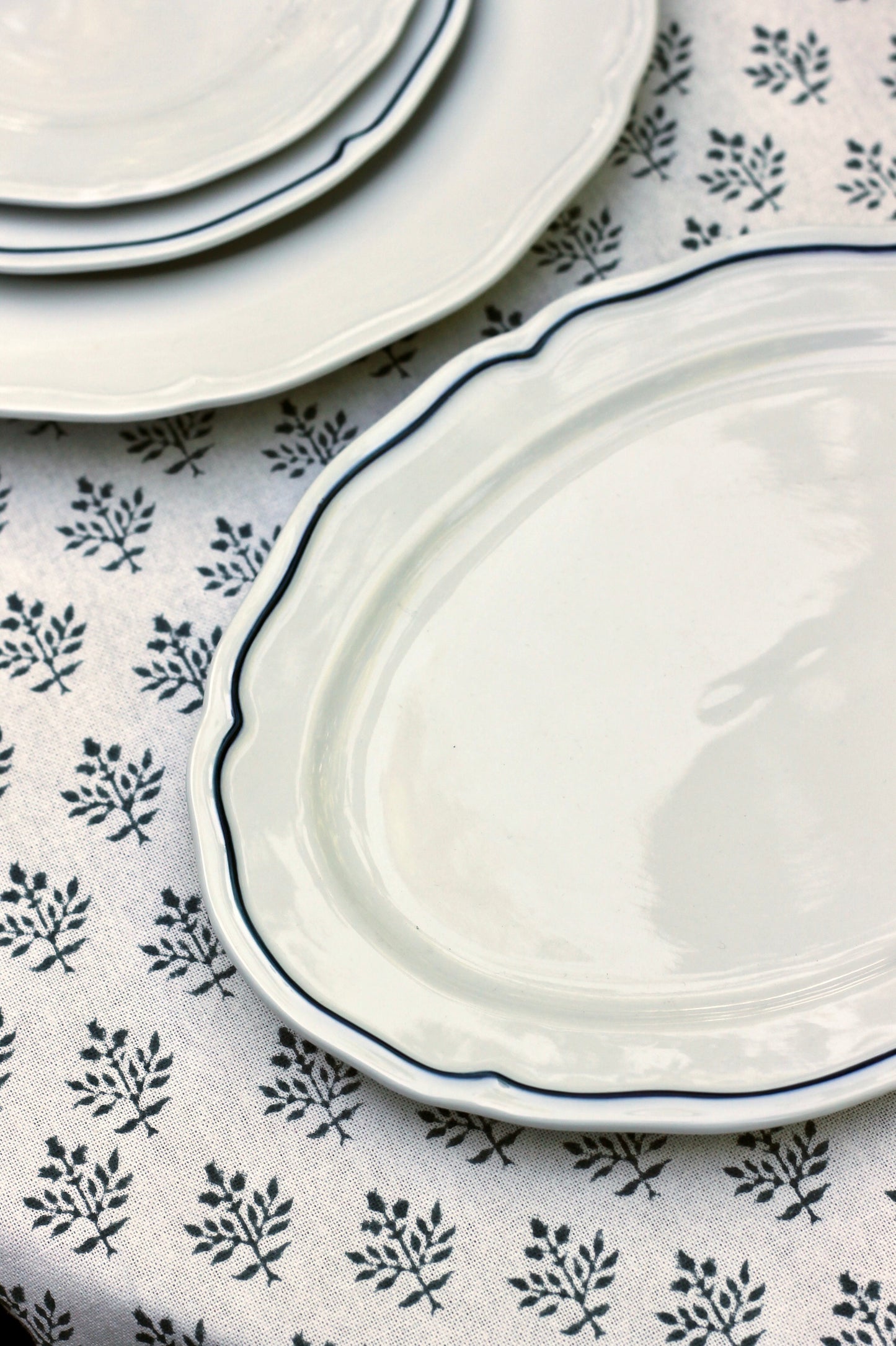 Scalloped Plates & Platters | White & Blue Stripe