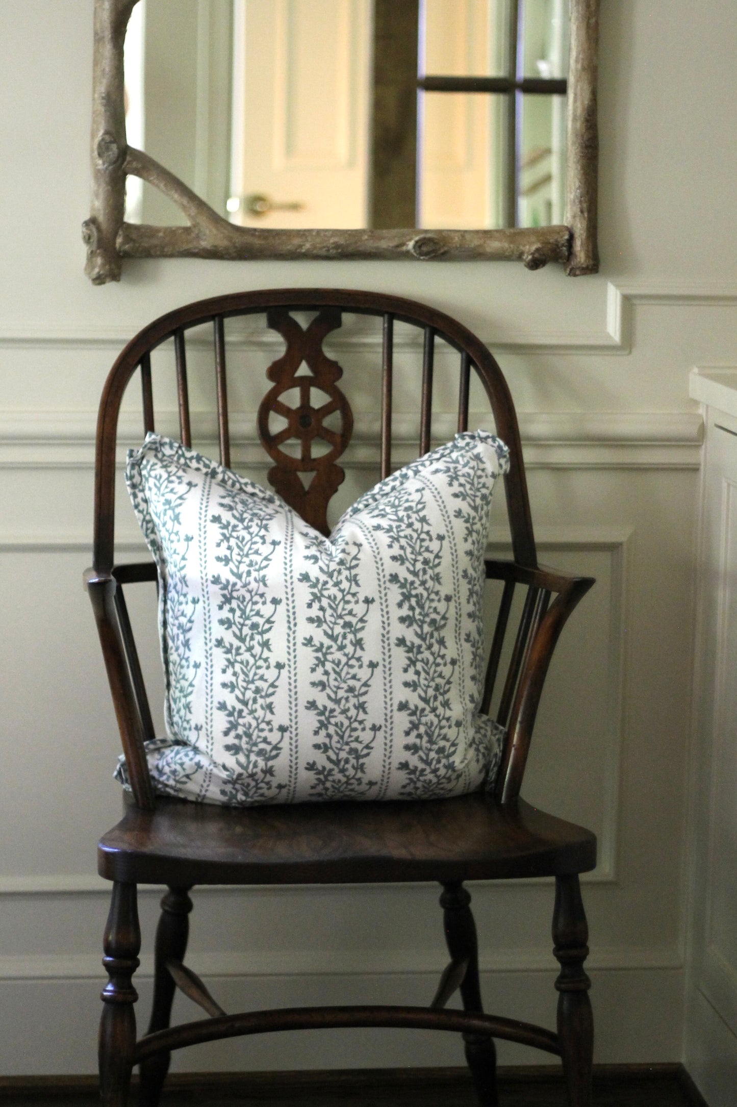 Boxwood in Slate/Navy Pillow Covers