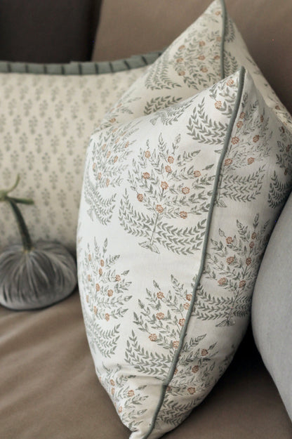 Hannah in Heirloom Pillow Covers | Willow Trim