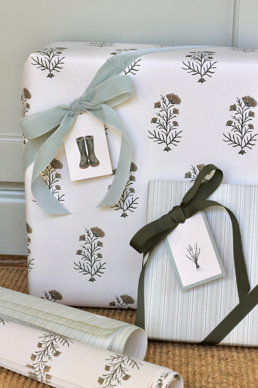 Charlotte Wrapping Paper, Spruce & Gold