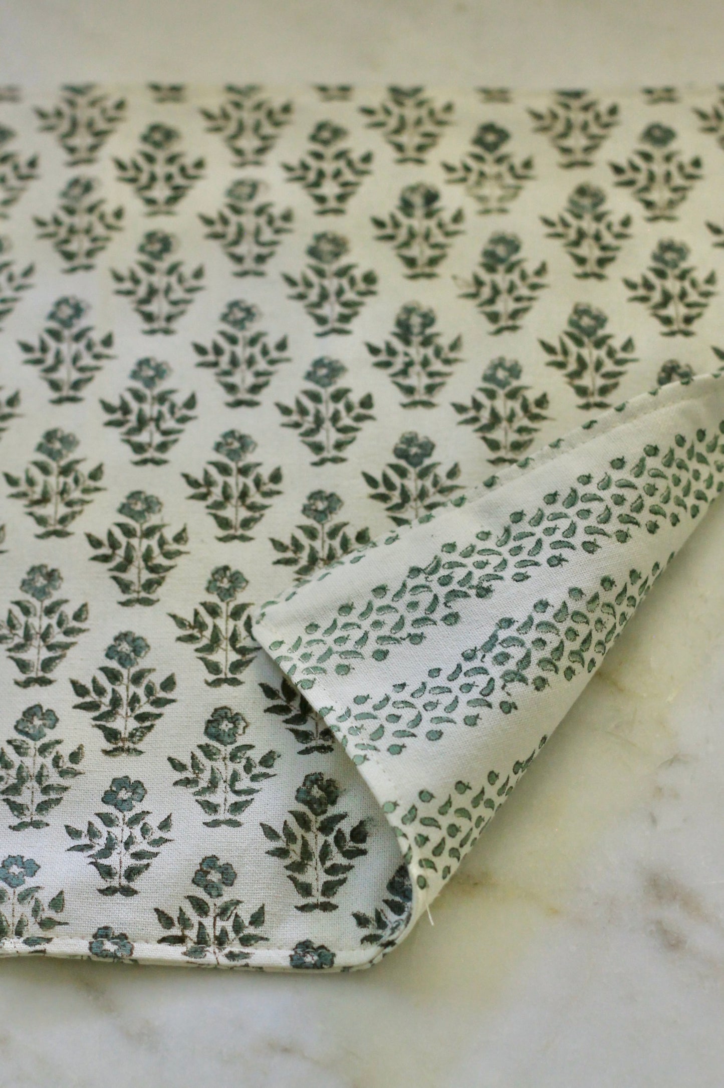 Carie Flower Reversible Placemats