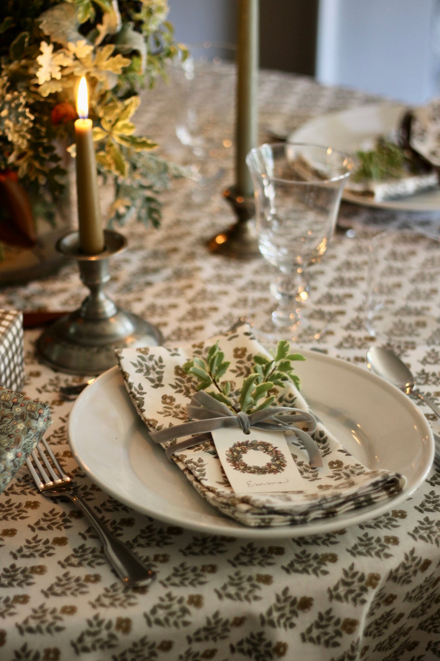 Carie Gold Napkins