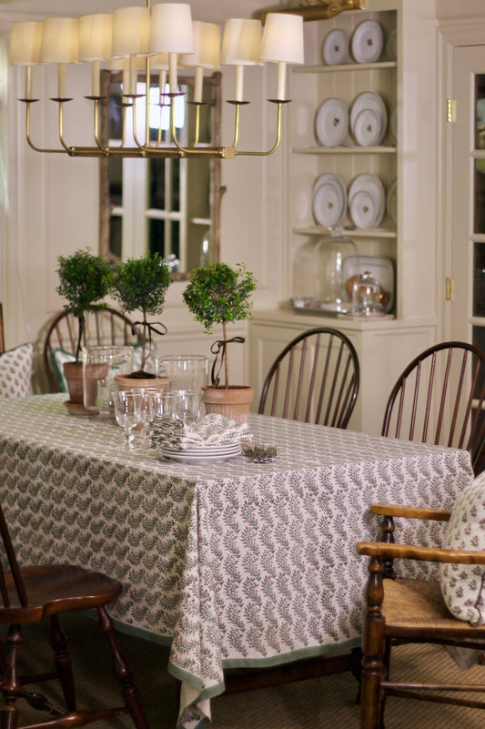 Garland in Rosewood Tablecloths | 2 sizes