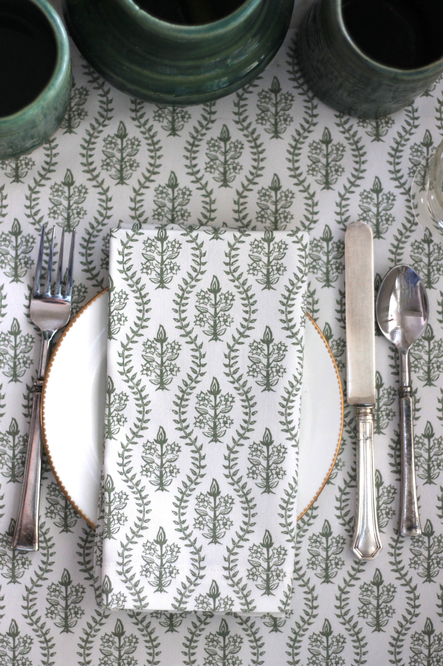Scallop Dahlia in Spruce Table Linens