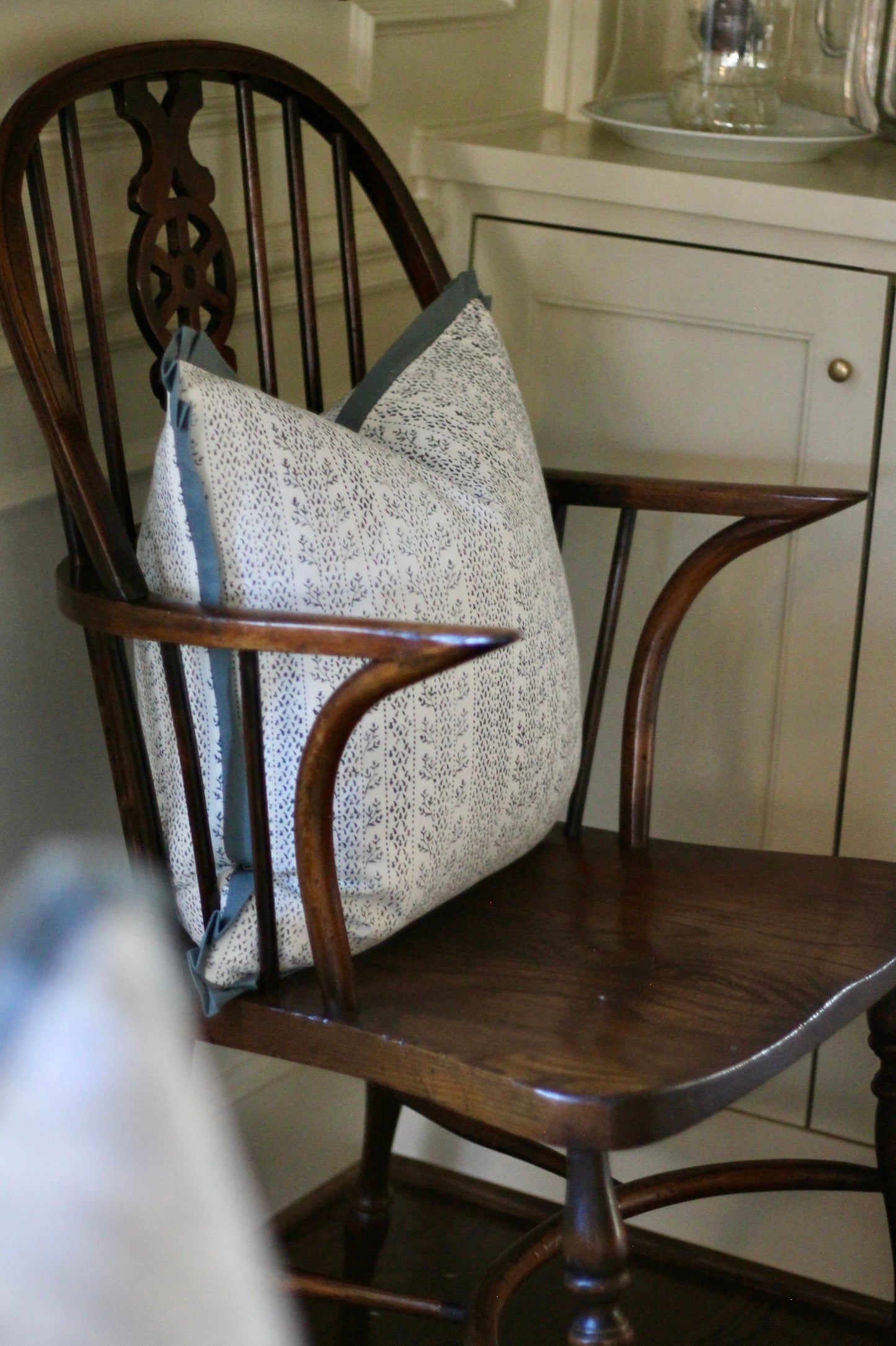 Laurie in Privet Navy Pillow Covers | Blue Trim