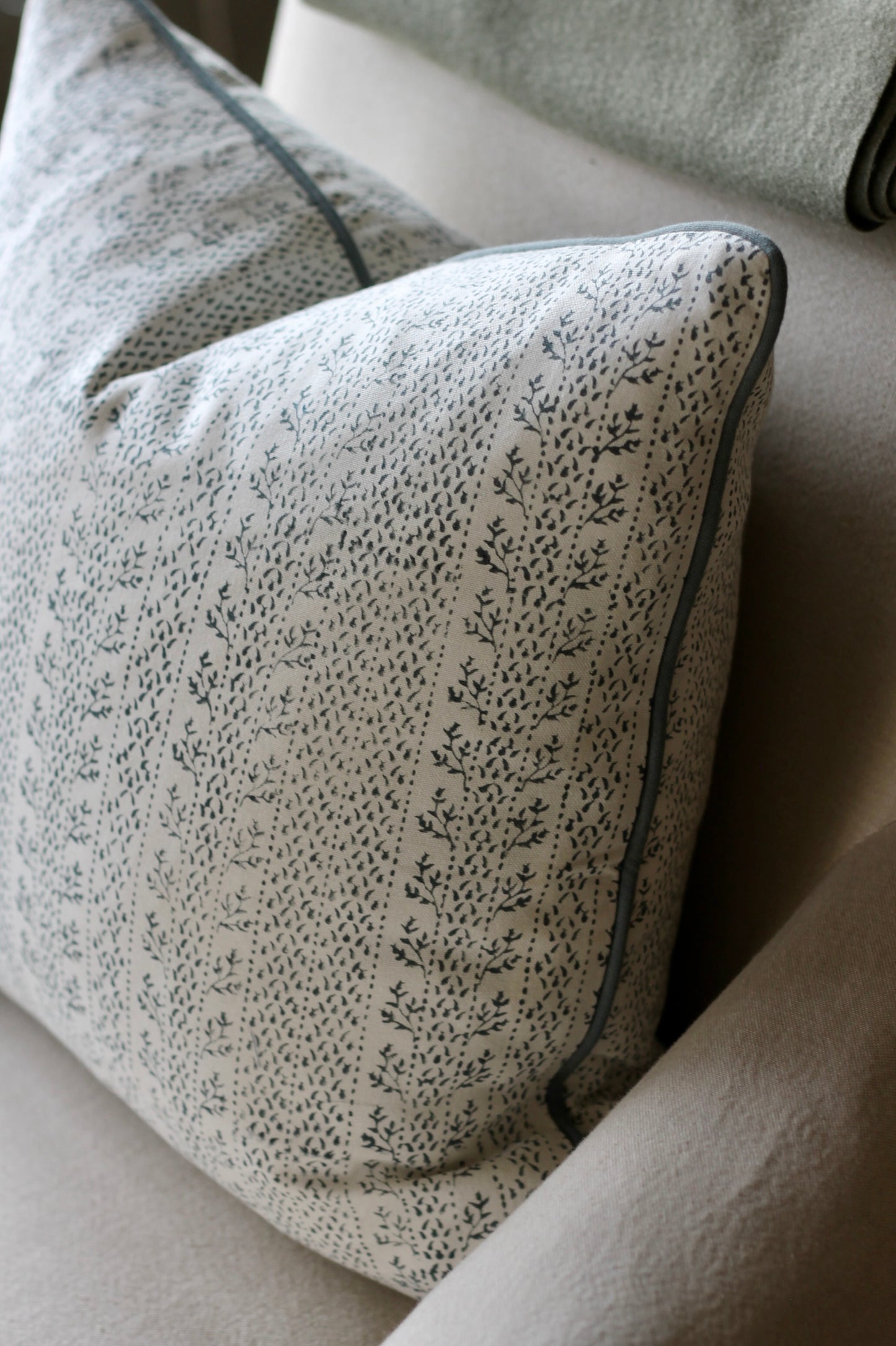 Laurie in Privet Navy Pillow Covers | Blue Trim